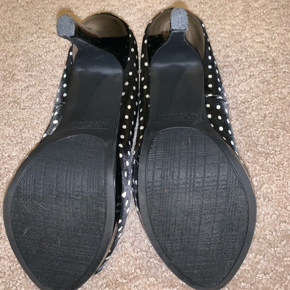 Black and white polka dotted open toe heels - Picture 4 of 5